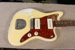 refret a 1965 Fender Jazzmaster